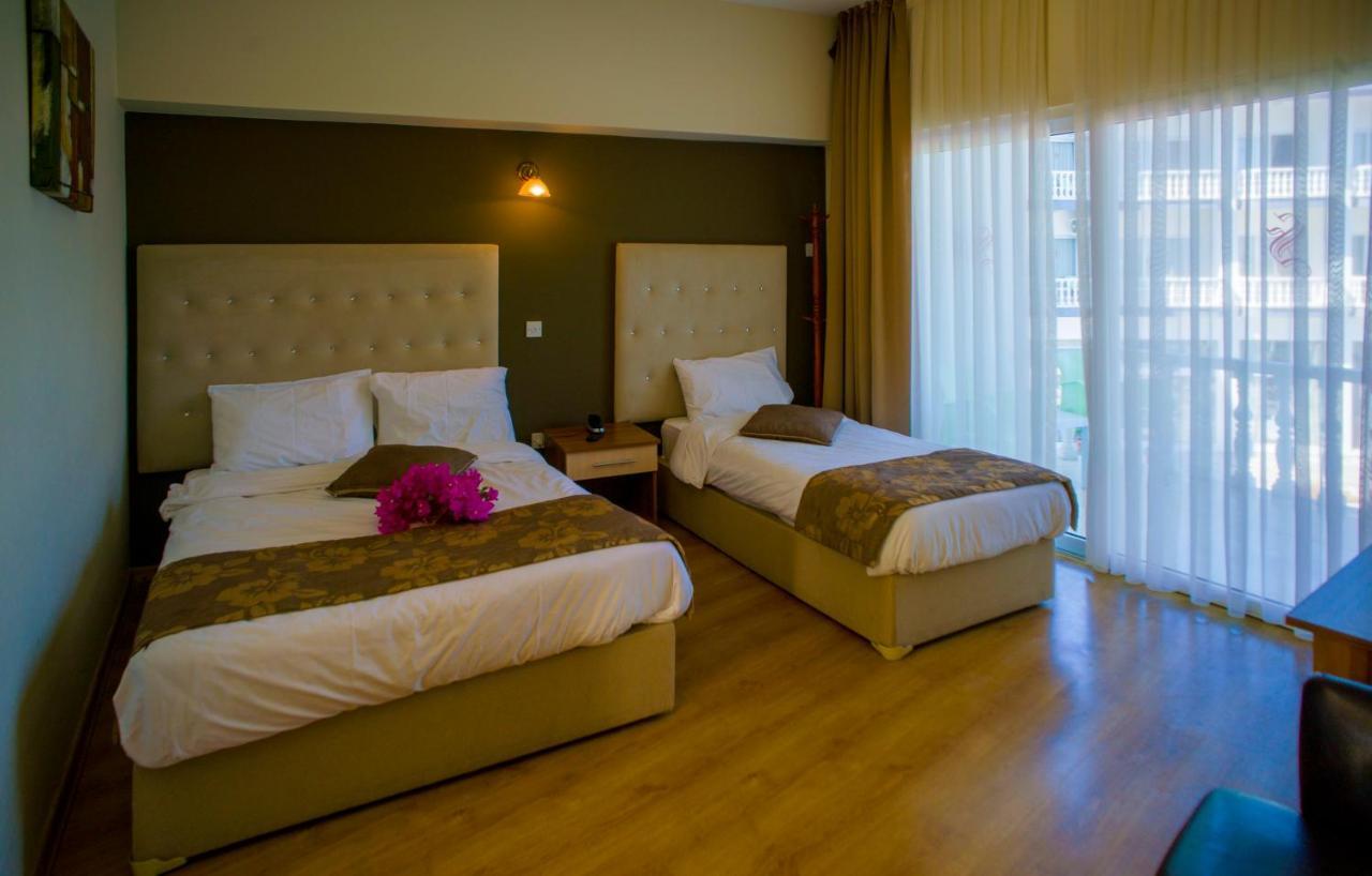 Hotel Sempati Lapta Buitenkant foto