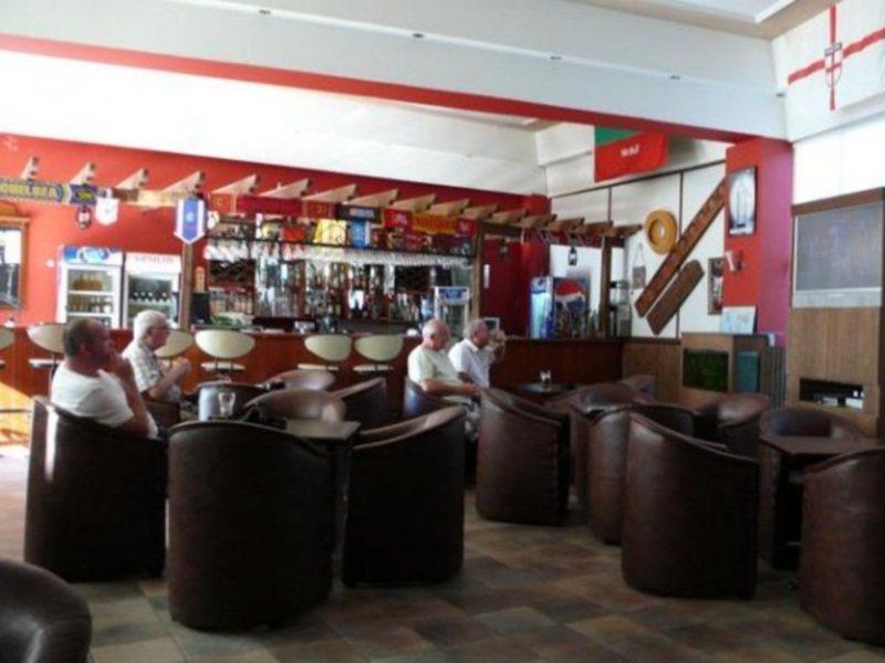 Hotel Sempati Lapta Buitenkant foto