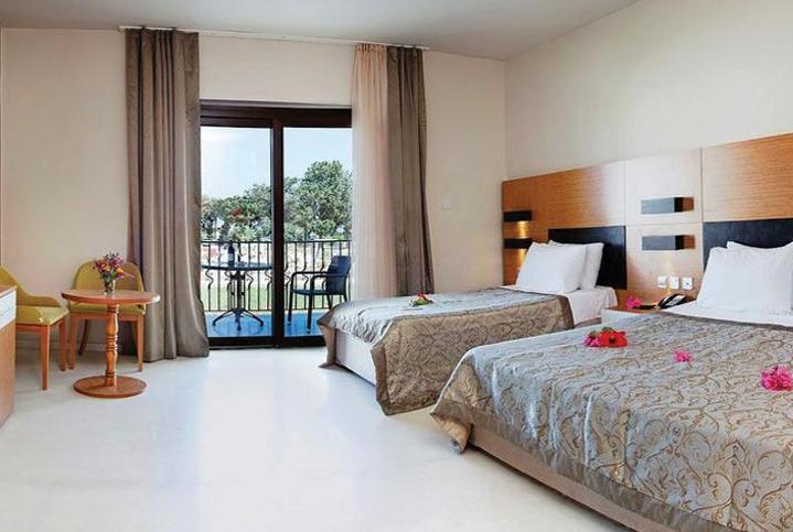 Hotel Sempati Lapta Buitenkant foto